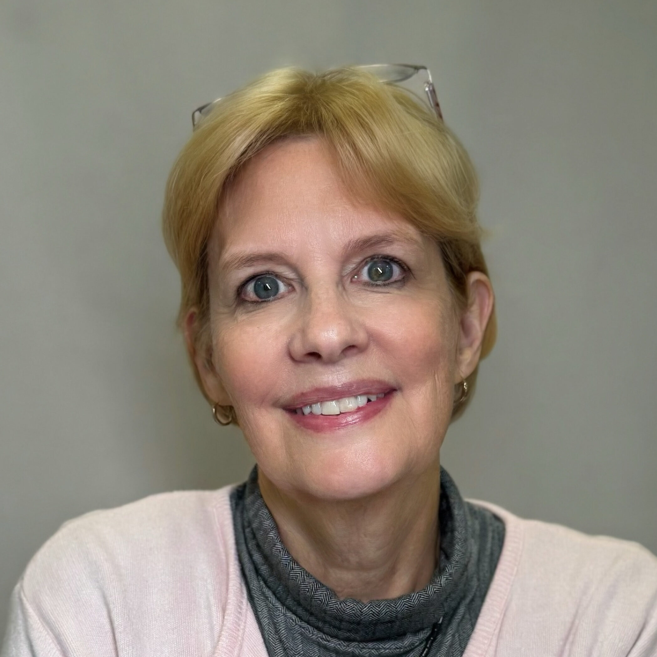 {"ARInfo":{"IsUseAR":false},"Version":"1.0.0","MakeupInfo":{"IsUseMakeup":false},"FaceliftInfo":{"IsChangeEyeLift":false,"IsChangeFacelift":false,"IsChangePostureLift":false,"IsChangeNose":false,"IsChangeFaceChin":false,"IsChangeMouth":false,"IsChangeThinFace":false},"BeautyInfo":{"SwitchMedicatedAcne":false,"IsAIBeauty":false,"IsBrightEyes":false,"IsSharpen":false,"IsOldBeauty":false,"IsReduceBlackEyes":false},"HandlerInfo":{"AppName":2},"FilterInfo":{"IsUseFilter":false}}